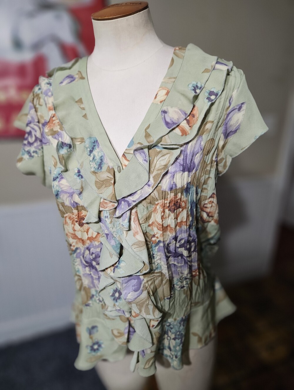 VTG S.L.B . Ruffle Top Medium